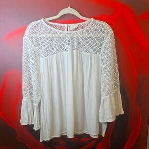 GAP XXL White Lace Bell Sleeve Top